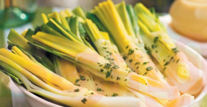 10 Amazing Health Benefits Of Leeks 10 Amazing Health Benefits Of Leeks