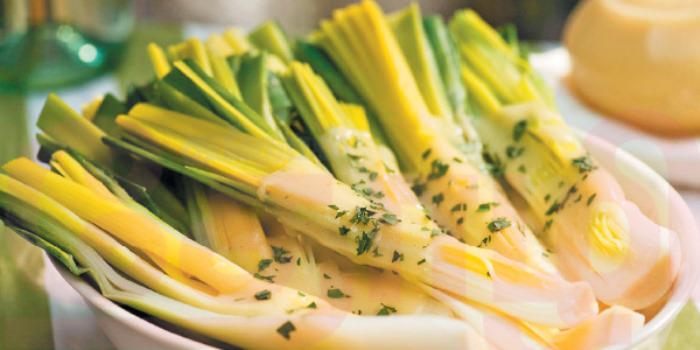 10 Amazing Health Benefits Of Leeks 5 10 Amazing Health Benefits Of Leeks 1